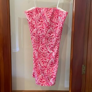 Lilly Pulitzer halter dress with cut out and bow in back size 8